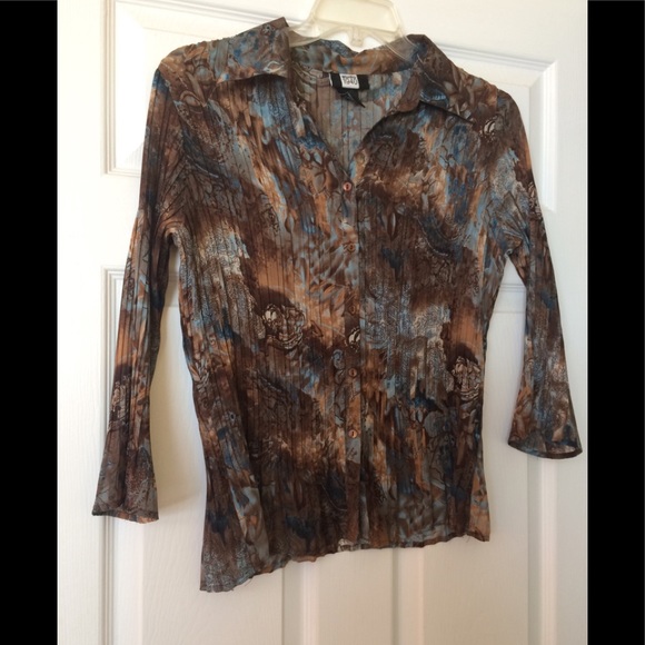 Unique Button Down Crinkle Blouse - Picture 1 of 8